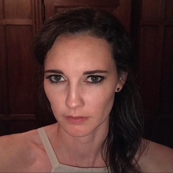 Meet your Posher, Elizabeth - Picture 1 of 1